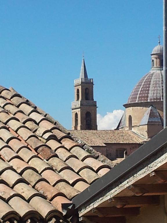 Antico Gioiello Umbro , Appartamento Con Terrazza Foligno Dış mekan fotoğraf